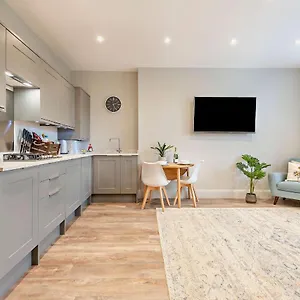 https://beach-walk.bournemouth-hotels.org